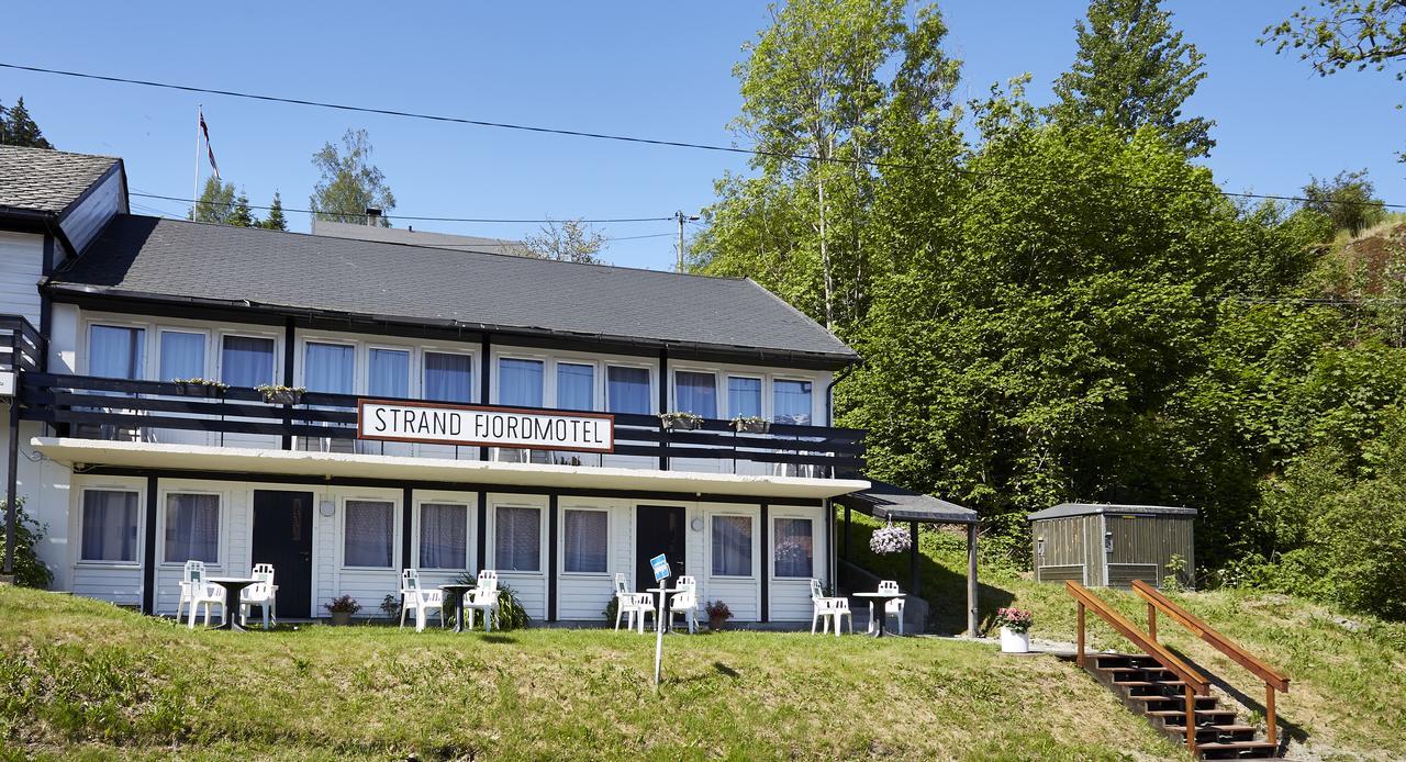 Strand Fjordmotel Ulvik Extérieur photo